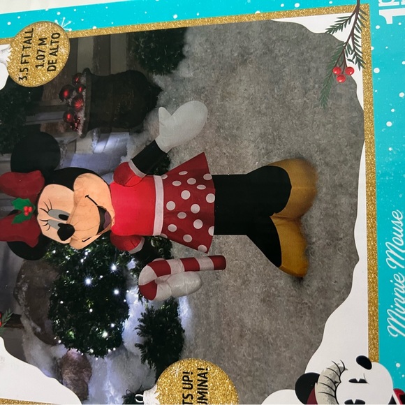 Mickey and Minnie Mouse Disney light up Airblown inflables Christmas - Picture 3 of 5
